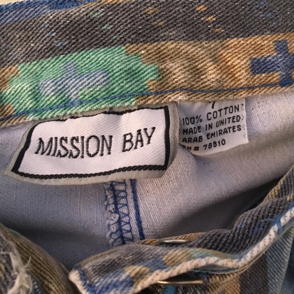 Mission Bay Aztec Print 90s High Waisted Shorts 7 - Picture 7 of 7